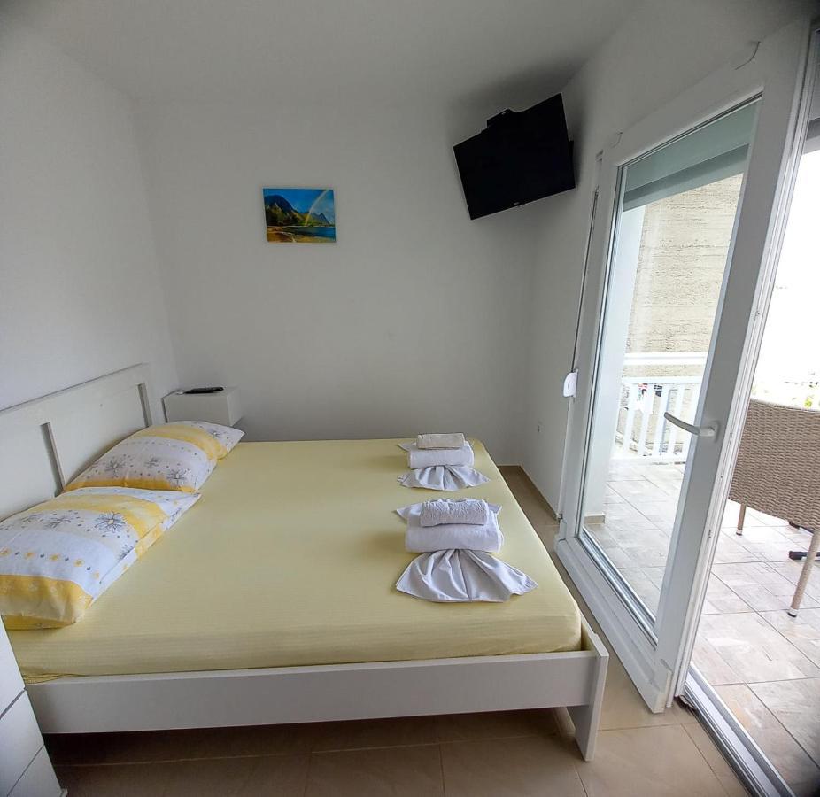 Apartmani Baresic 포드고라 외부 사진