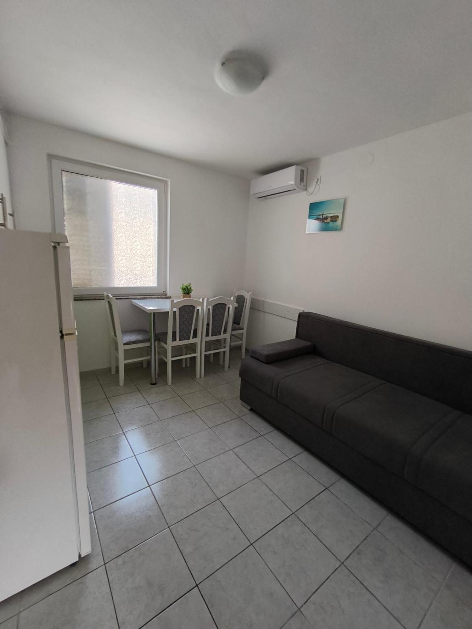 Apartmani Baresic 포드고라 외부 사진