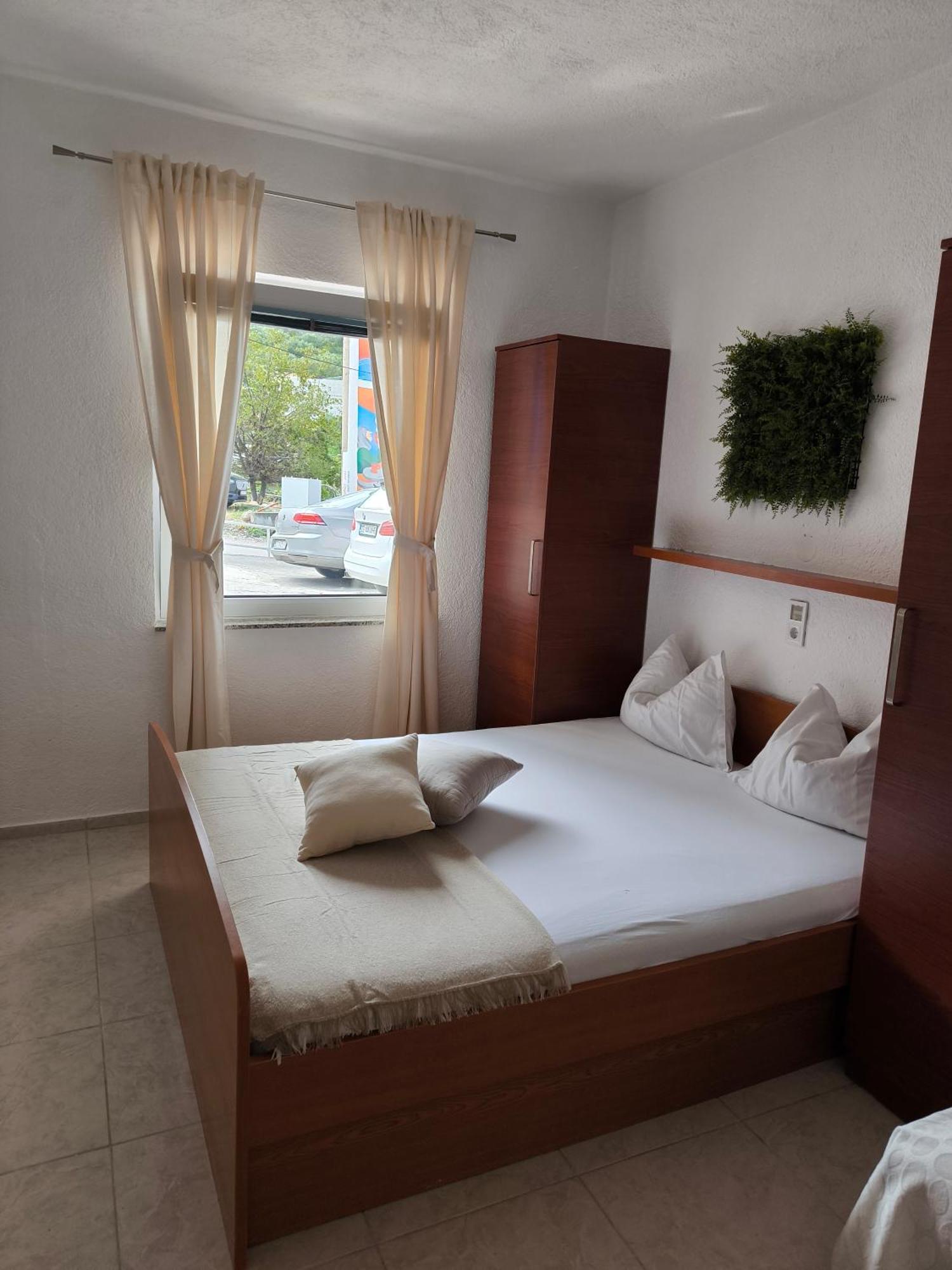 Apartmani Baresic 포드고라 외부 사진
