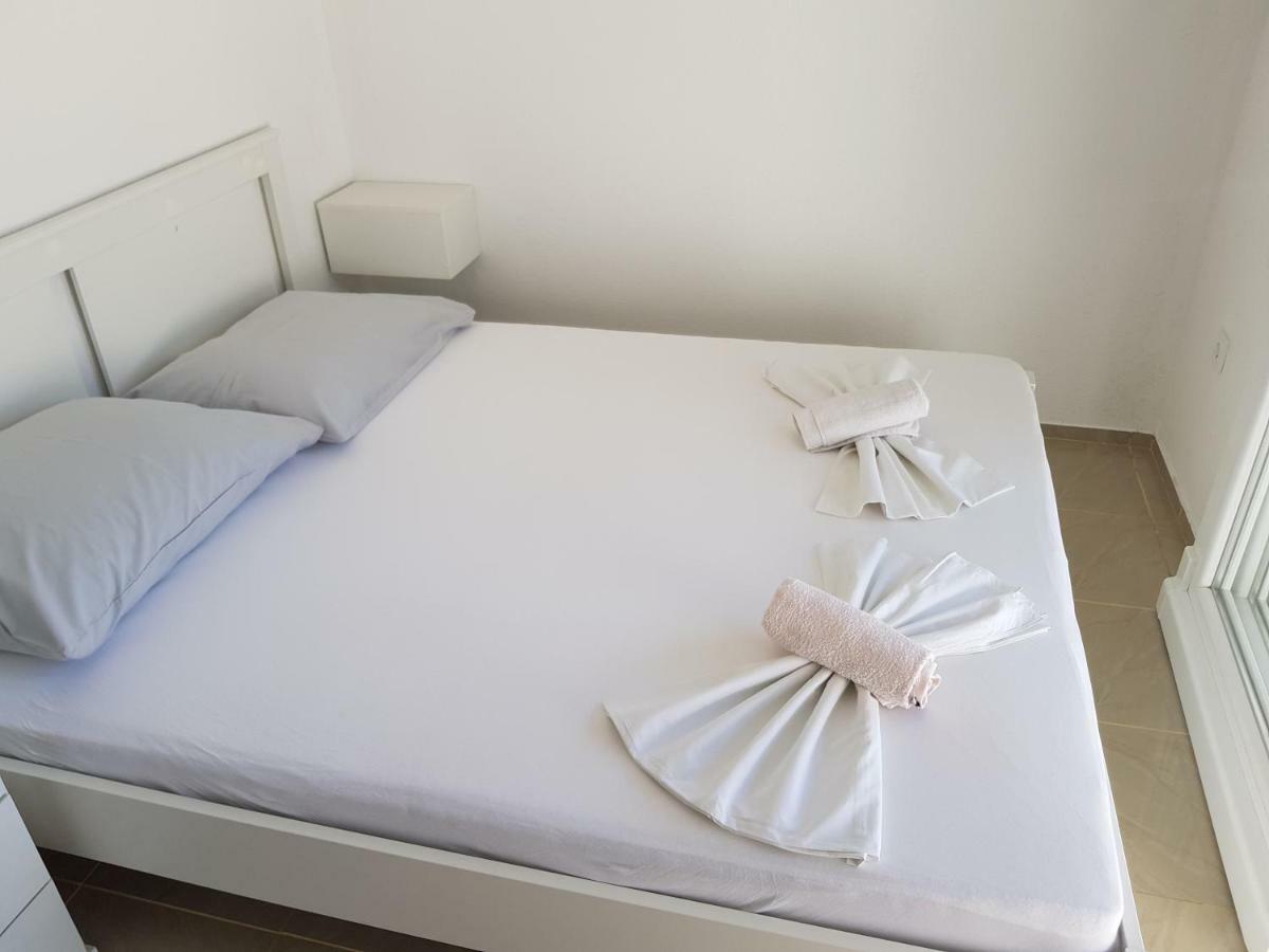 Apartmani Baresic 포드고라 외부 사진